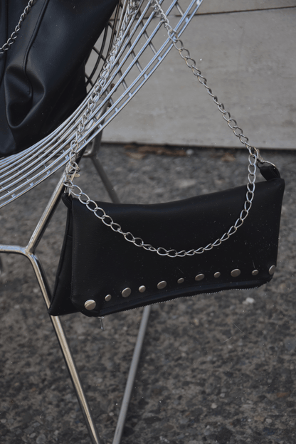 Chain Glow Black ✨